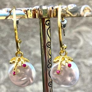 💖 New Rpund Shaped Mother of Pearl & Ruby Gold Toned Earrings